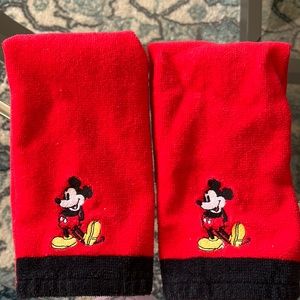 Small Disney Hand Towels (Set of 2)